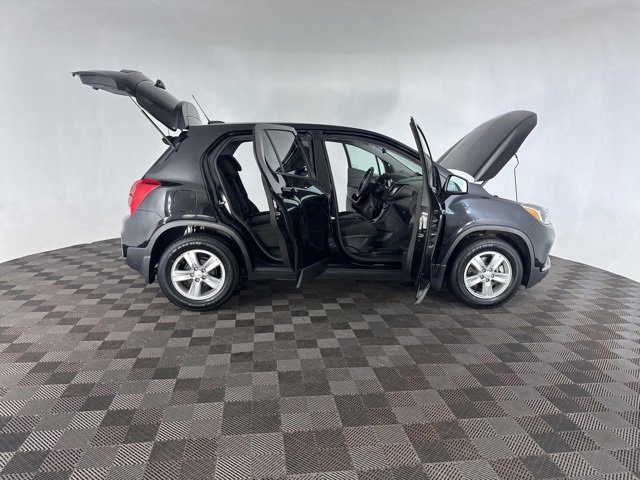 Used 2019 Chevrolet Trax LS w/ Tint and Cruise Package image 13