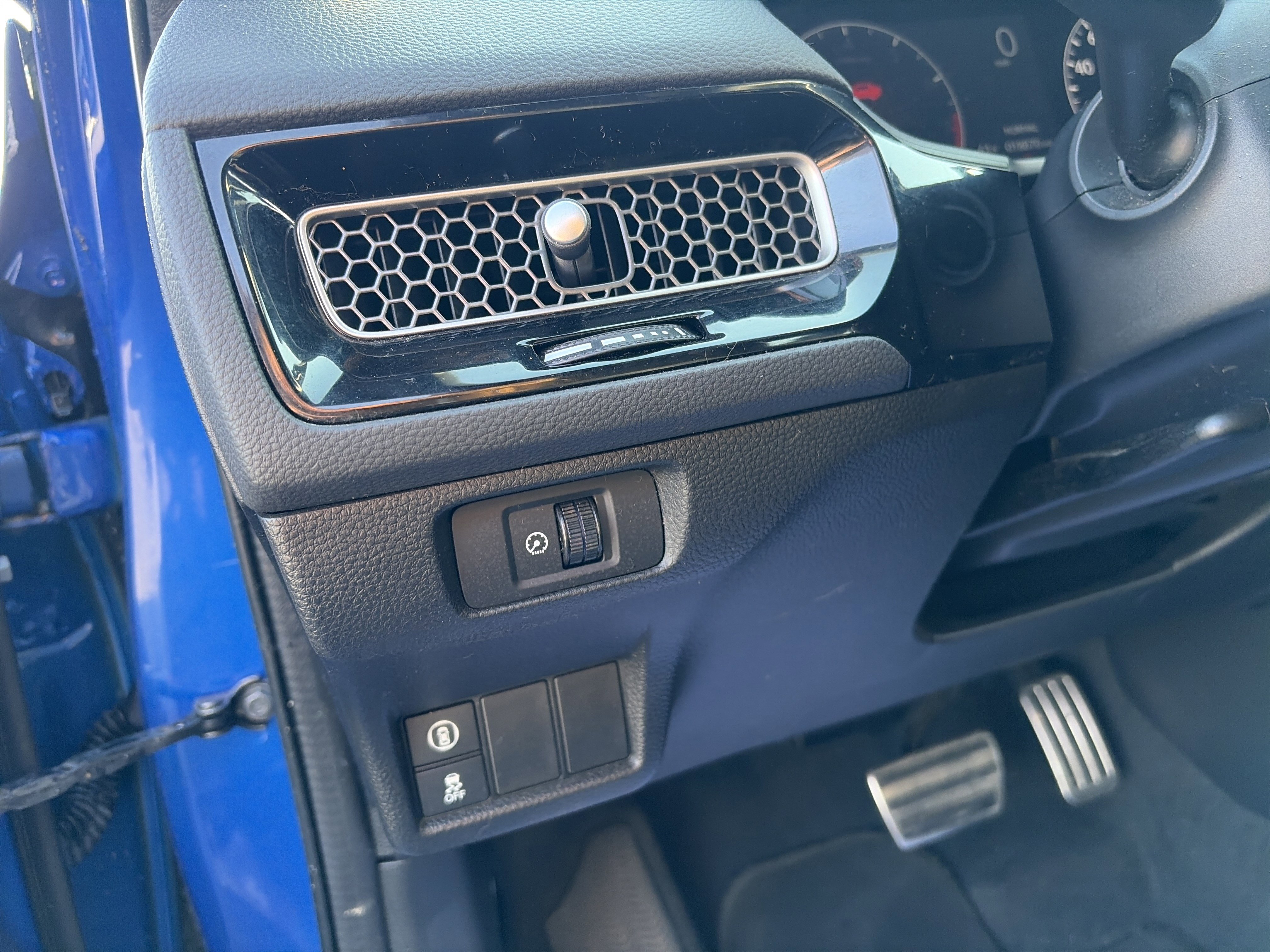 Used 2023 Honda Civic Sport image 22