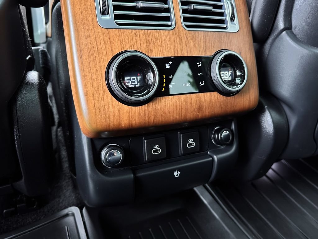 Used 2022 Land Rover Range Rover P525 Westminster Edition AWD/4WD image 22