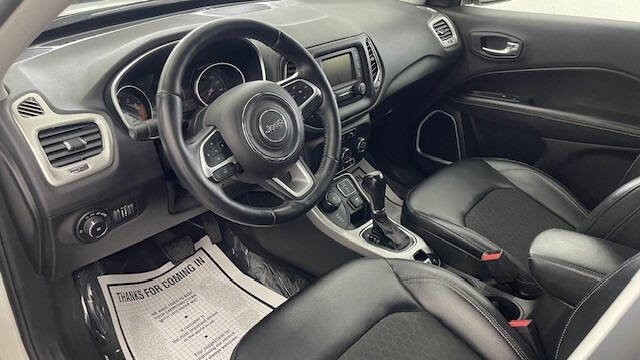 Used 2018 Jeep Compass Latitude w/ Safe & Security Group image 17