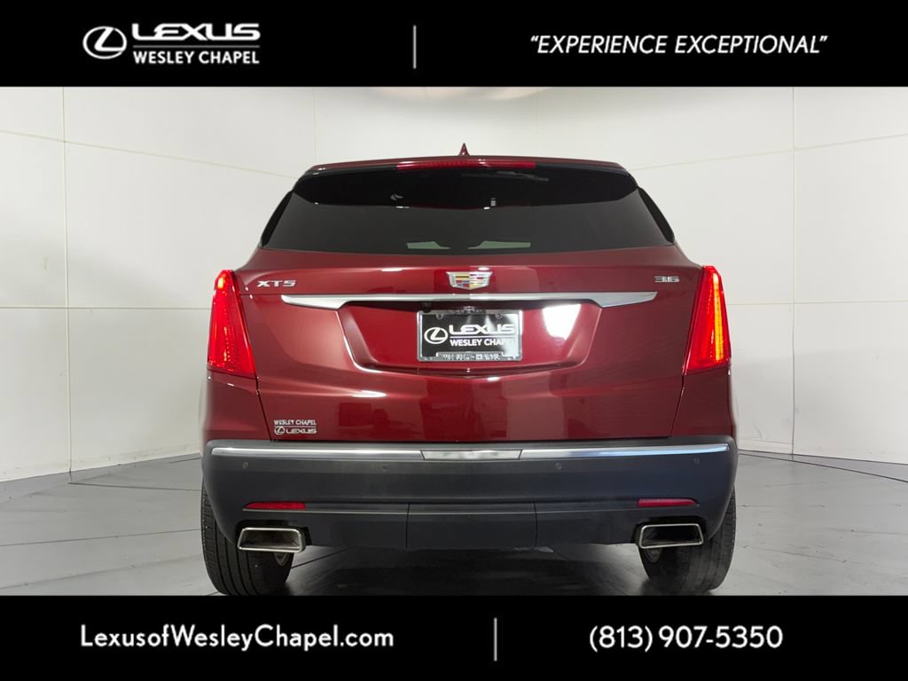 Used 2017 Cadillac XT5 Premium Luxury w/ Driver Assist Package FWD image 5