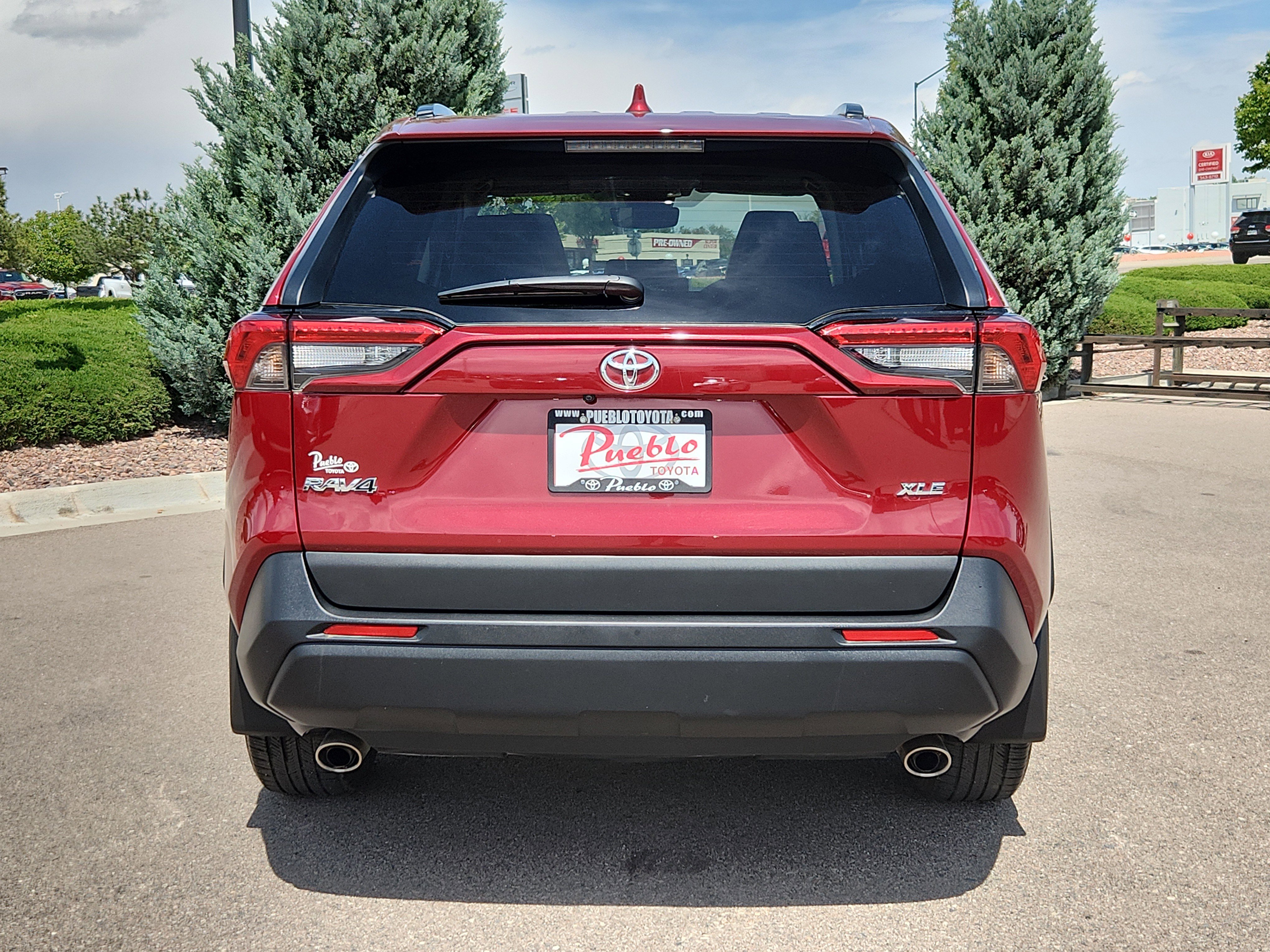 Used 2024 Toyota RAV4 XLE Premium FWD image 14