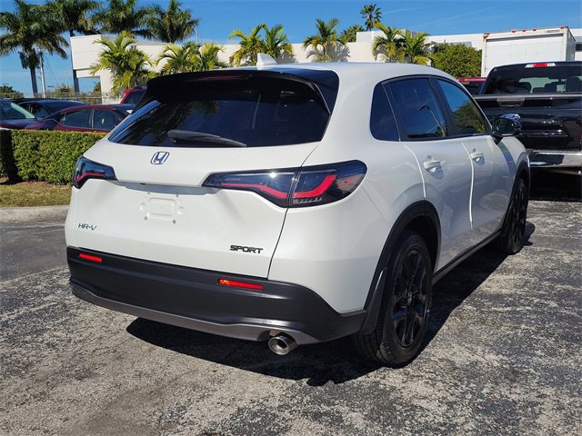 Used 2023 Honda HR-V Sport image 3