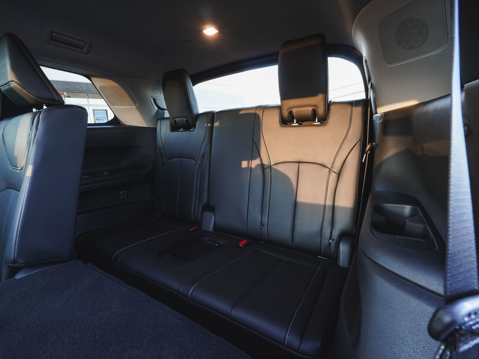 Used 2025 INFINITI QX60 Pure w/ Cargo Package image 31