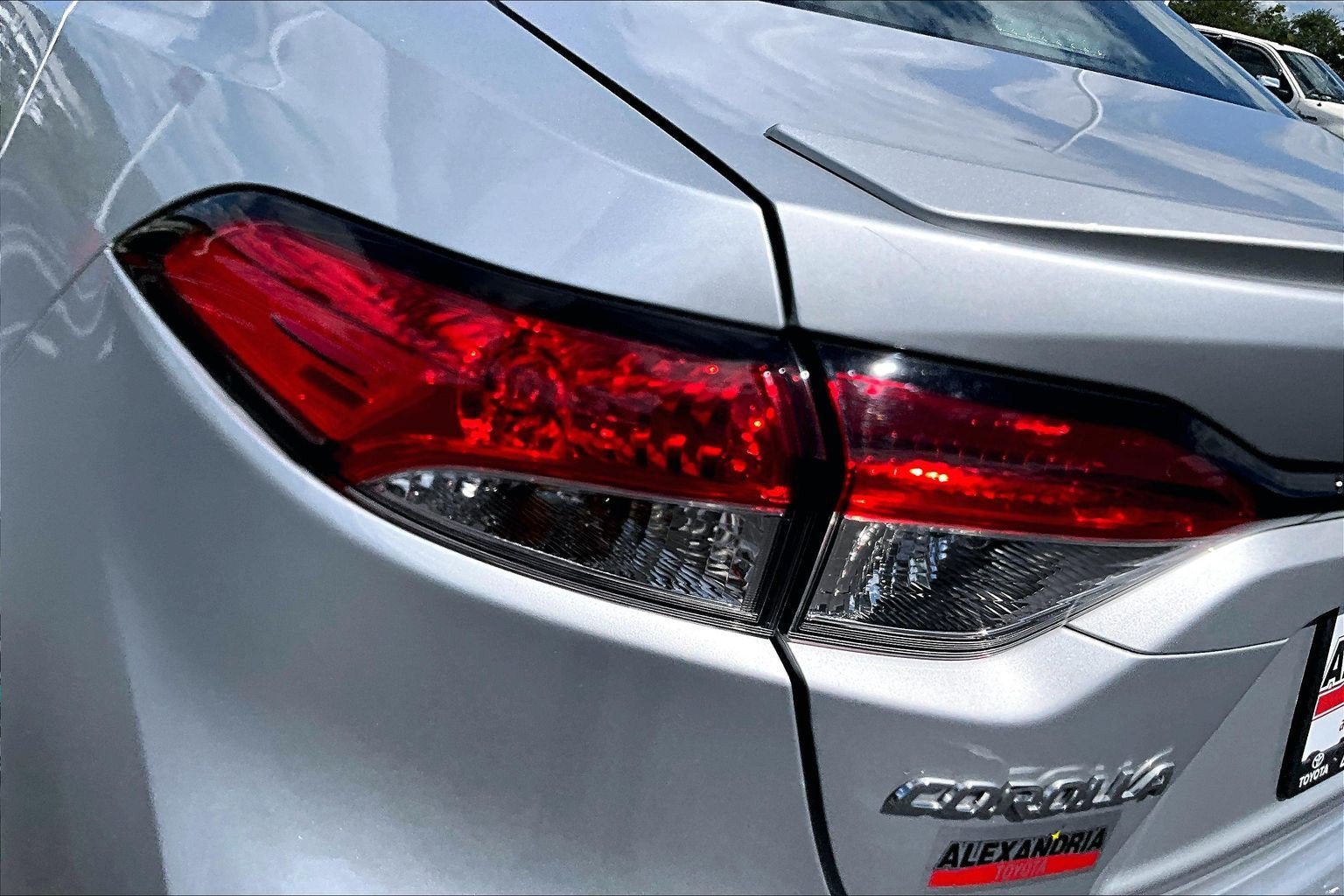 Used 2025 Toyota Corolla SE FWD image 27