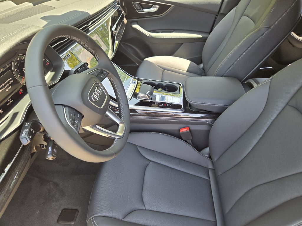 New 2027 Audi Q8 Premium Plus AWD/4WD image 17