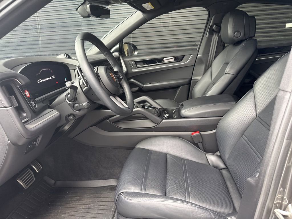 Certified 2024 Porsche Cayenne S AWD/4WD image 5