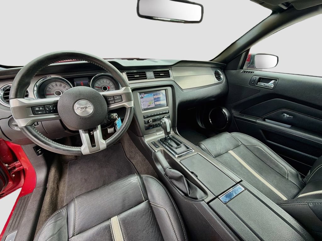 Used 2013 Ford Mustang GT Premium w/ Electronics Pkg RWD image 9
