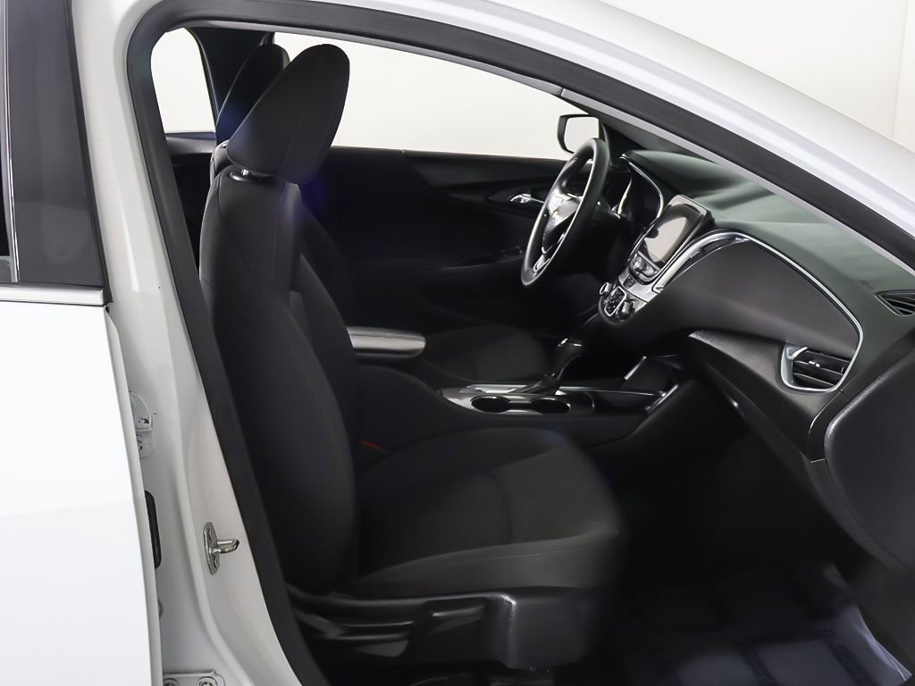 Used 2020 Chevrolet Malibu LT image 22