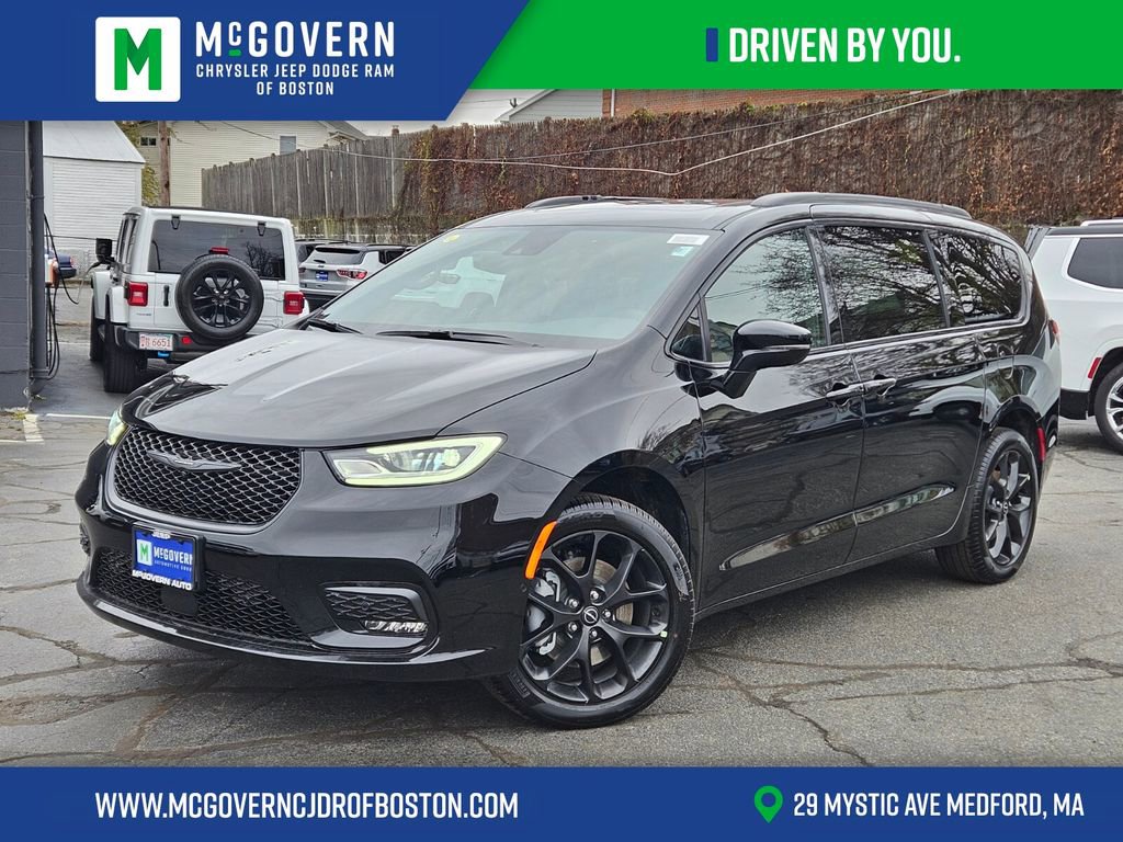 New 2026 Chrysler Pacifica Limited