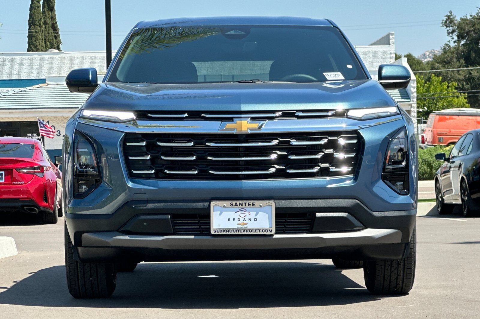New 2026 Chevrolet Equinox LT w/ Safety and Technology Package FWD image 9