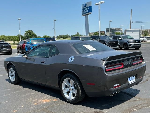 Used 2023 Dodge Challenger SXT RWD image 7