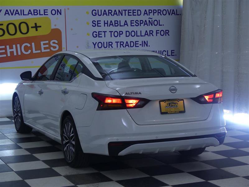 Used 2025 Nissan Altima 2.5 SV FWD image 5