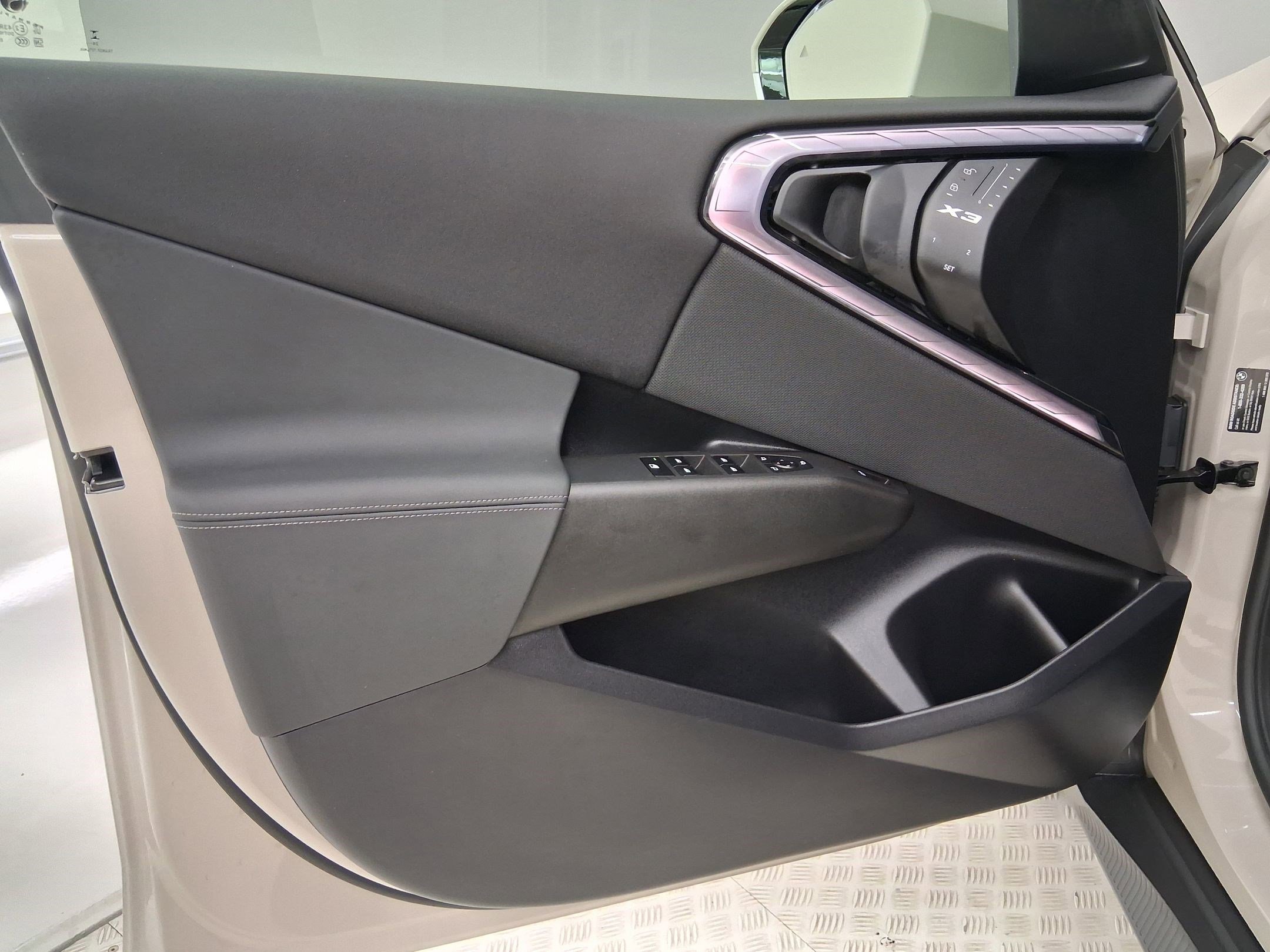 Certified 2025 BMW X3 xDrive30i w/ Convenience Package AWD/4WD image 21