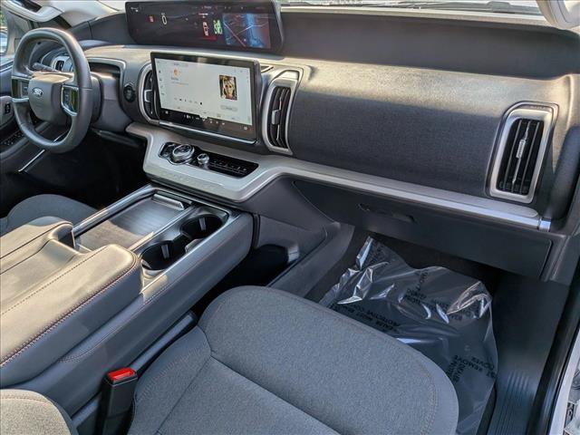 Used 2025 Ford Expedition Max Active RWD image 21