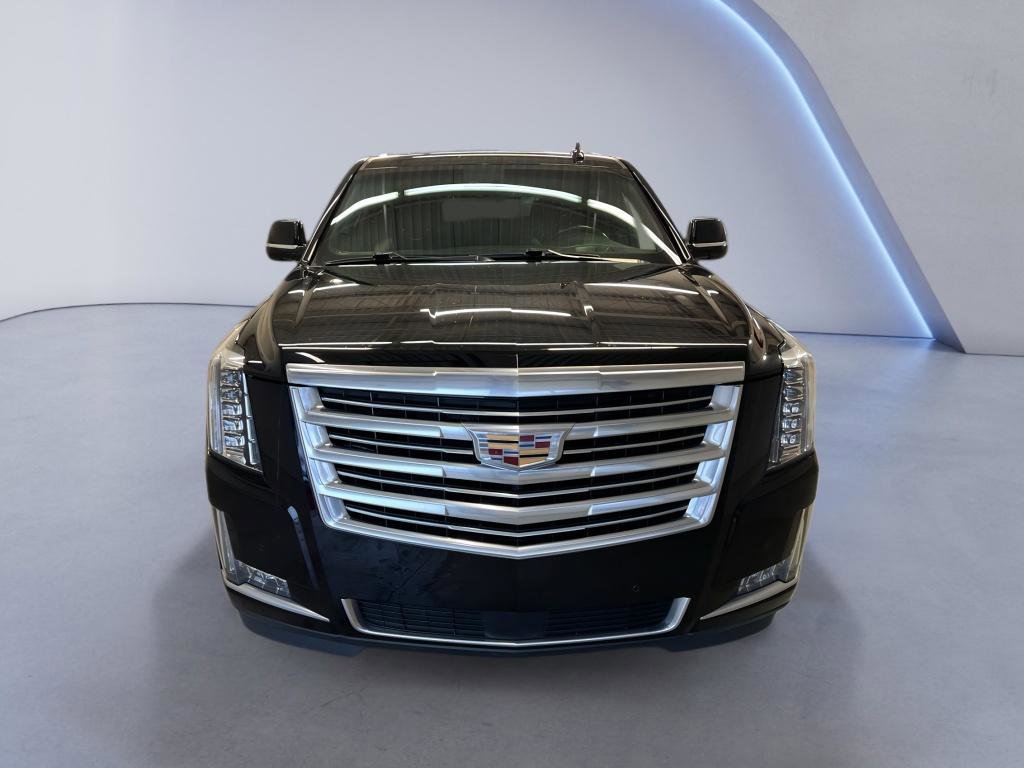 Used 2016 Cadillac Escalade Platinum AWD/4WD image 2