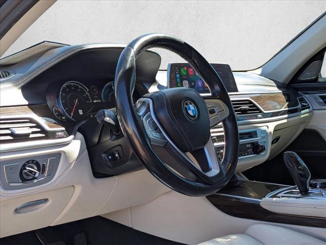 Used 2018 BMW 740e xDrive image 9
