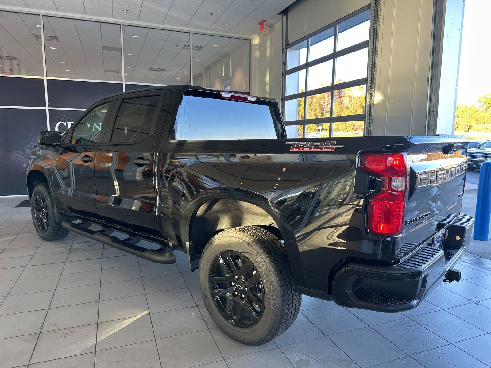 New 2026 Chevrolet Silverado 1500 Custom Trail Boss w/ Turbomax Blackout Package AWD/4WD image 6