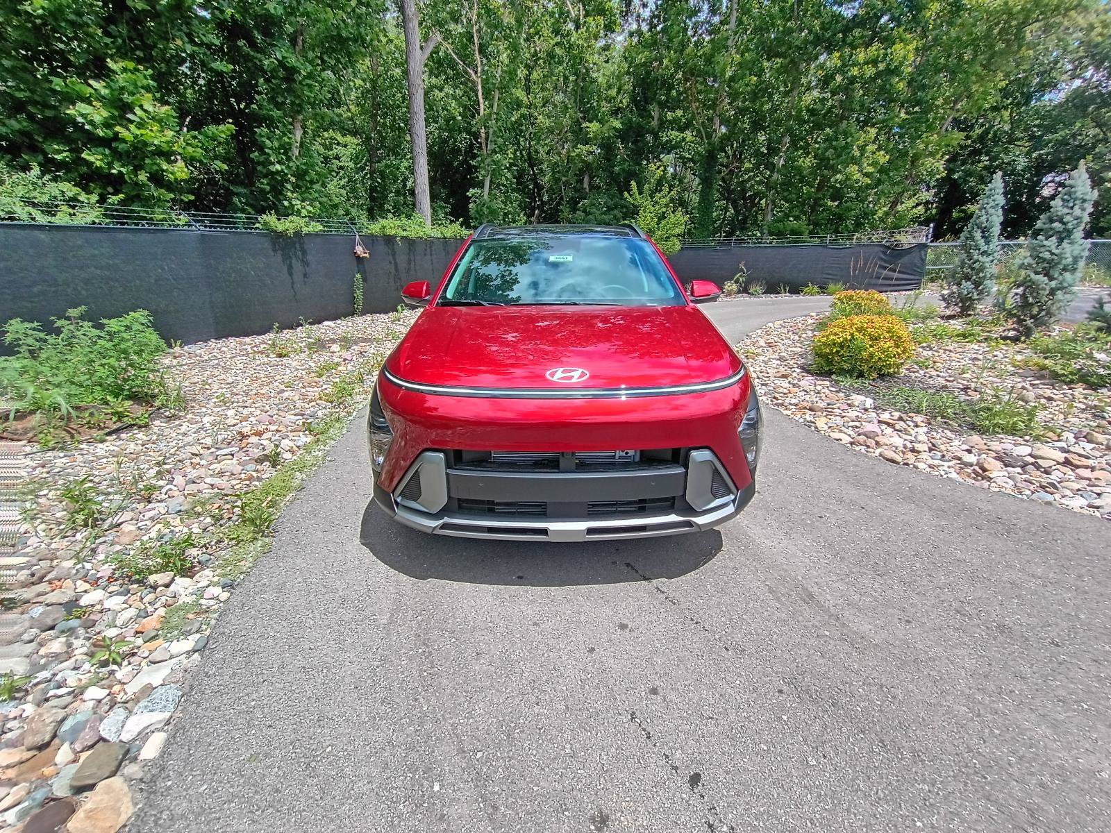 New 2026 Hyundai Kona Limited FWD image 8