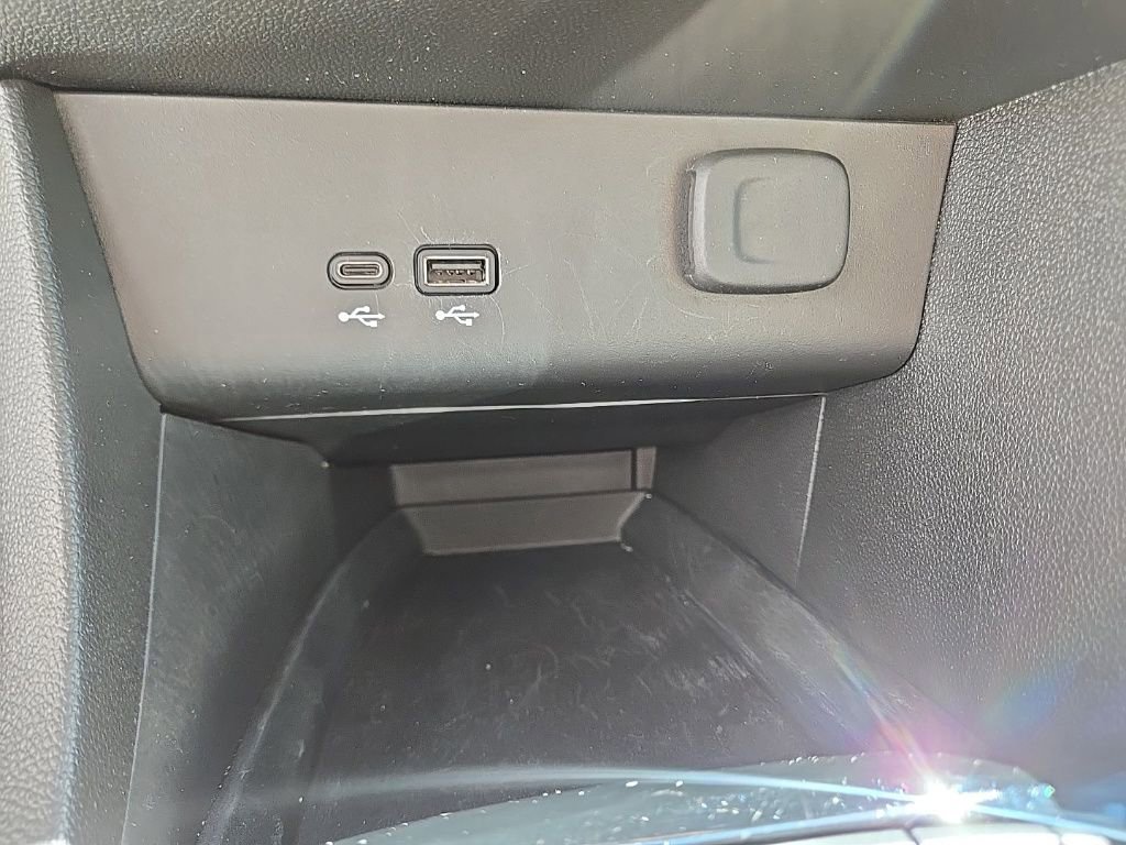 Used 2024 Buick Encore GX Preferred image 34