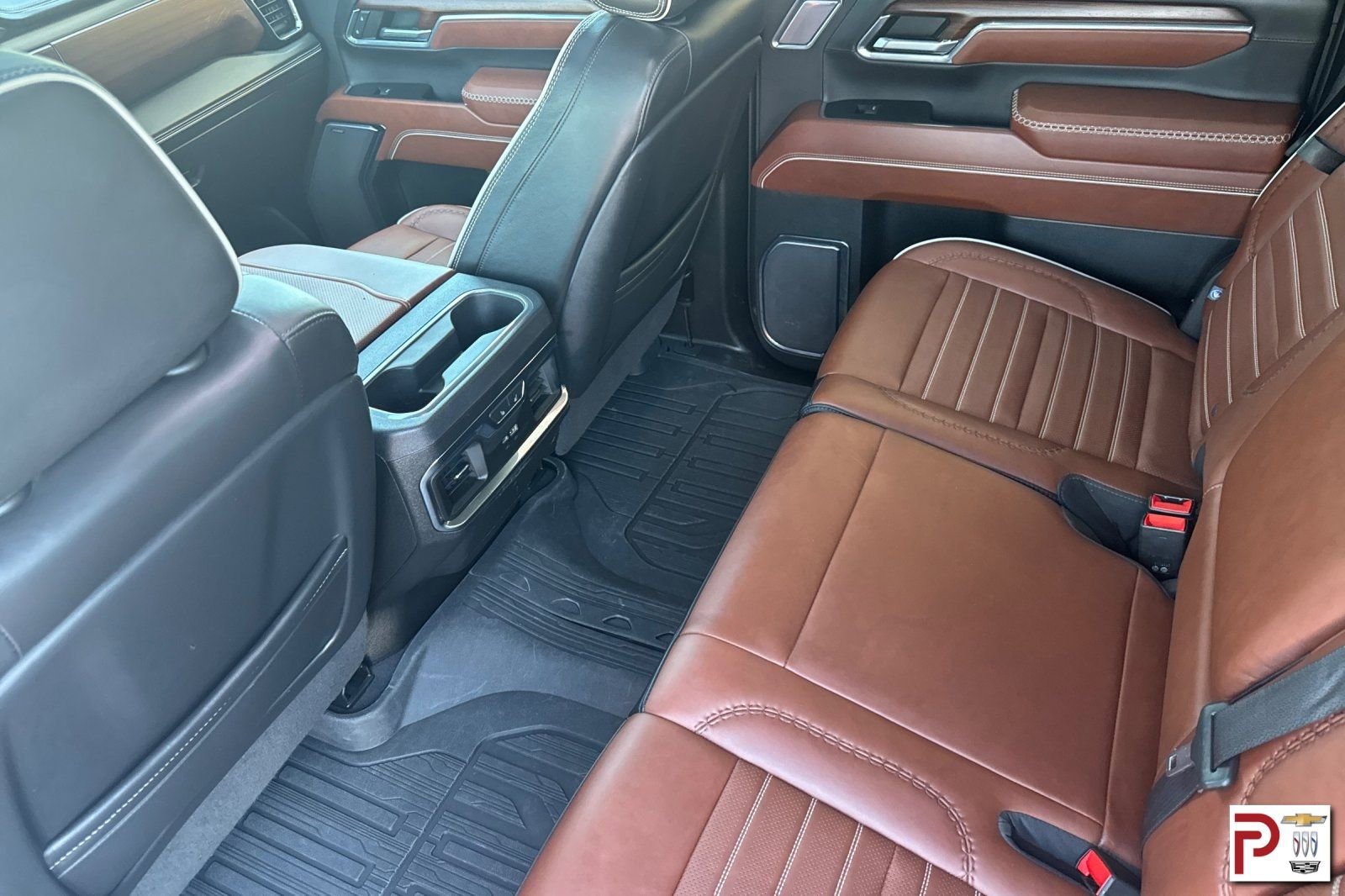 Certified 2024 GMC Sierra 3500 Denali Ultimate AWD/4WD image 13