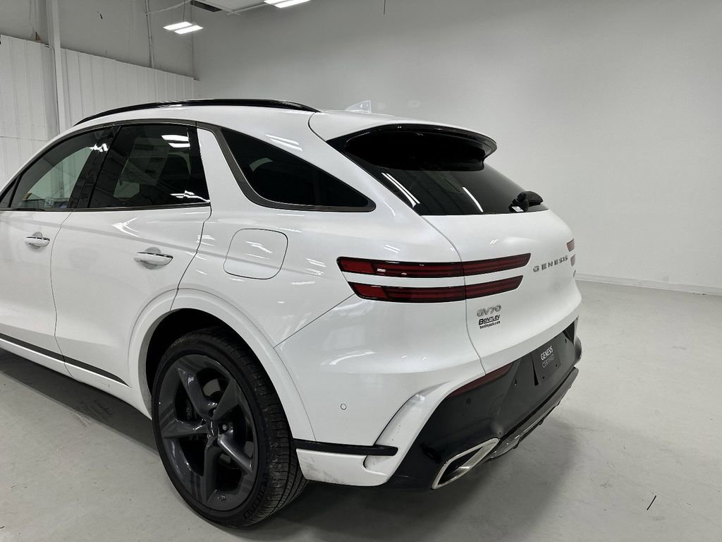 Certified 2026 Genesis GV70 3.5T Sport Prestige AWD/4WD image 15