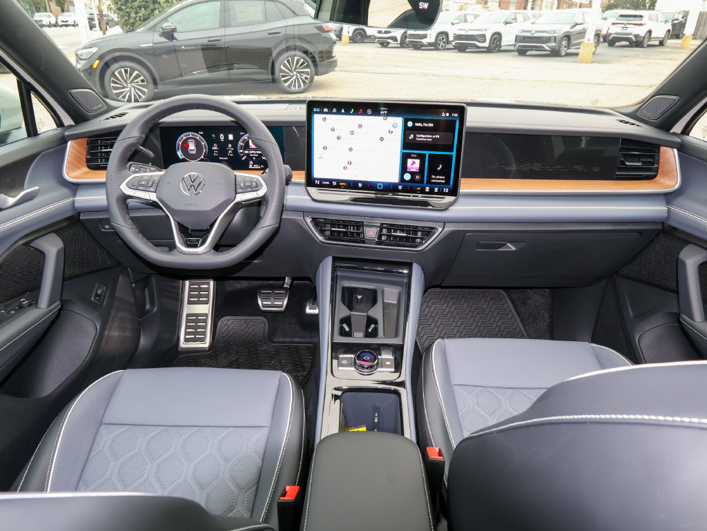 New 2027 Volkswagen Tiguan SEL R-Line AWD/4WD image 18