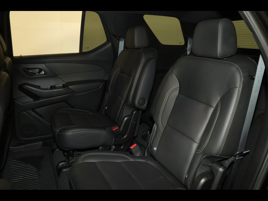 Certified 2023 Chevrolet Traverse LT w/ LT Premium Package AWD/4WD image 31