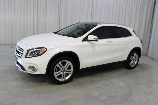 Used 2020 Mercedes-Benz GLA 250 4MATIC w/ Premium Package image 27