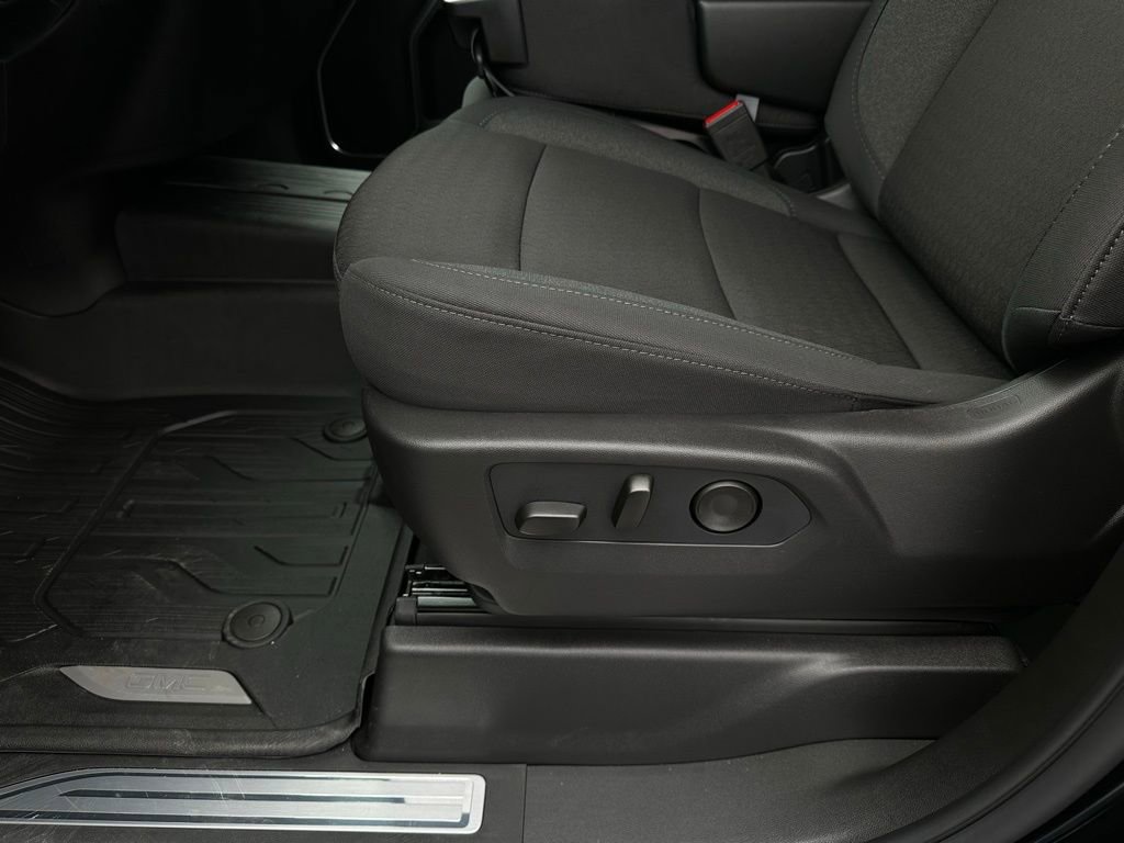 New 2026 GMC Sierra 2500 SLE w/ SLE Value Package; image 14