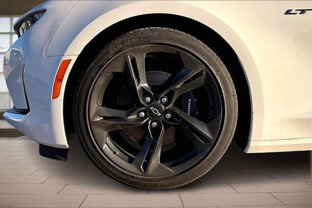 Used 2021 Chevrolet Camaro LT image 9