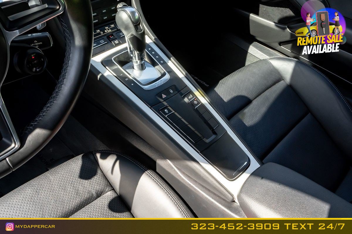 Used 2018 Porsche 718 Cayman RWD image 15