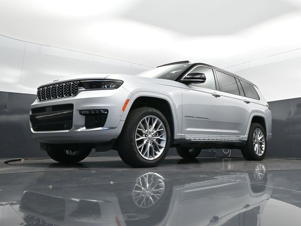 Used 2023 Jeep Grand Cherokee L Summit w/ Advanced Protech Group IV image 41