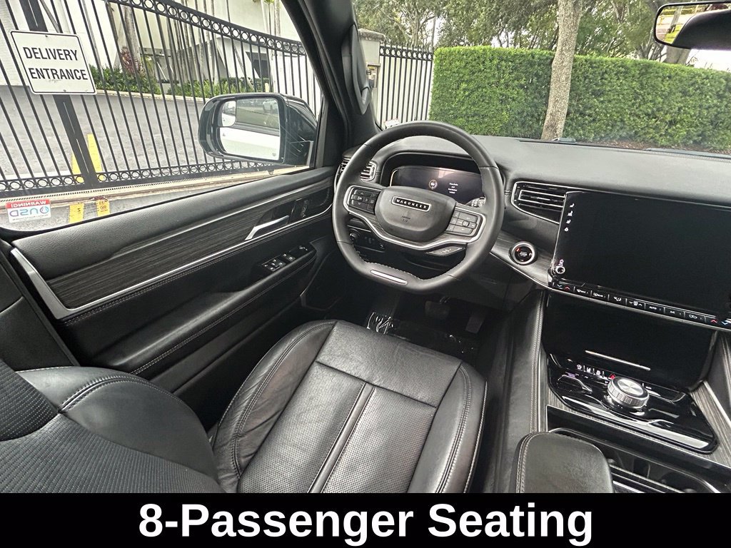 Used 2024 Jeep Wagoneer Series II w/ Flexible Seating Group AWD/4WD image 9