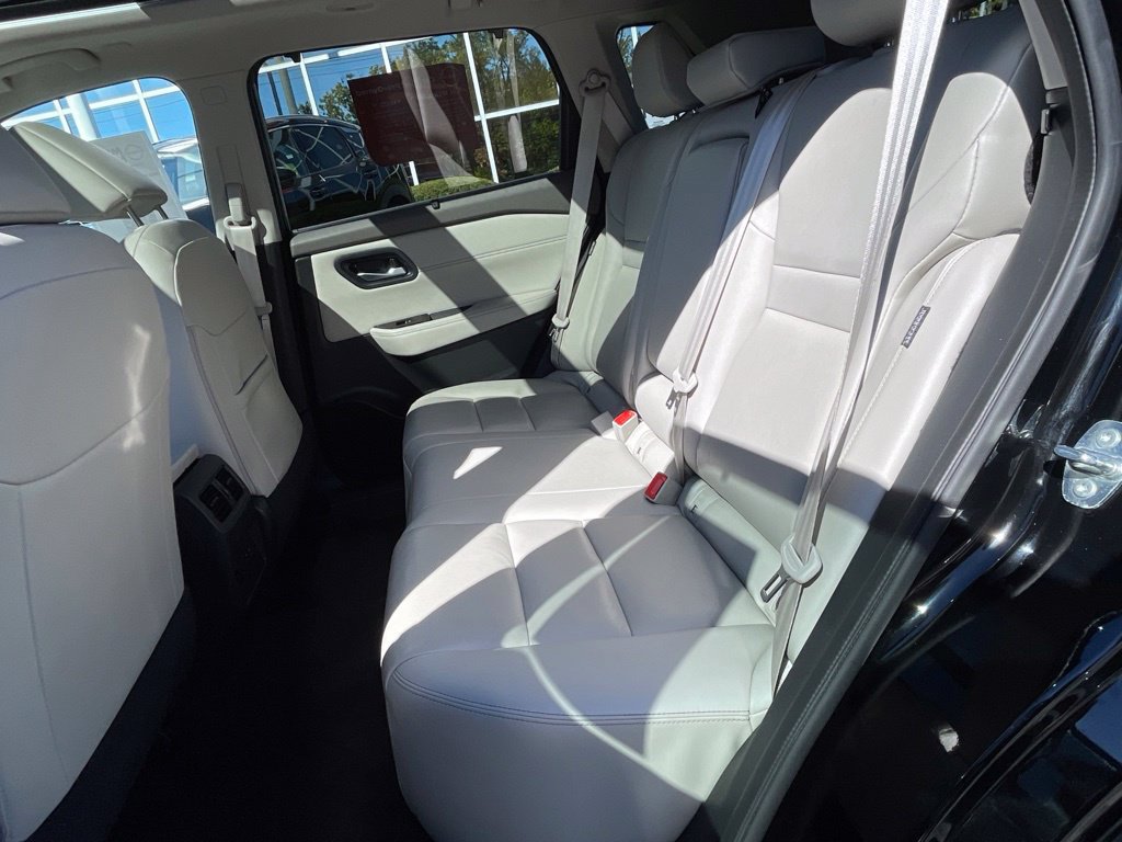 Certified 2023 Nissan Rogue SL w/ SL Premium Package AWD/4WD image 21