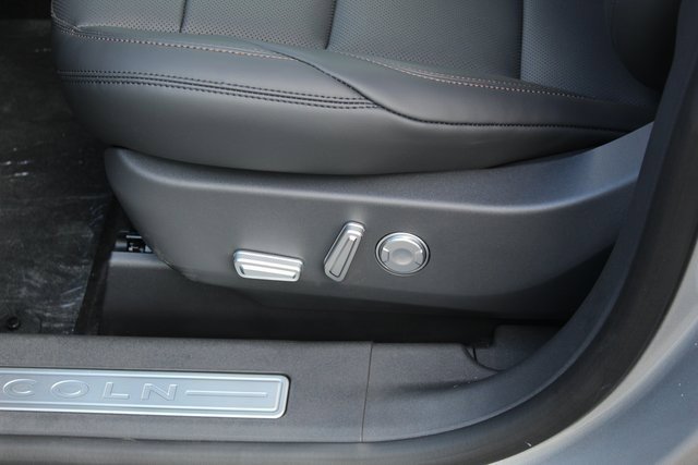 New 2026 Lincoln Nautilus Premier w/ Equipment Group 102A image 13