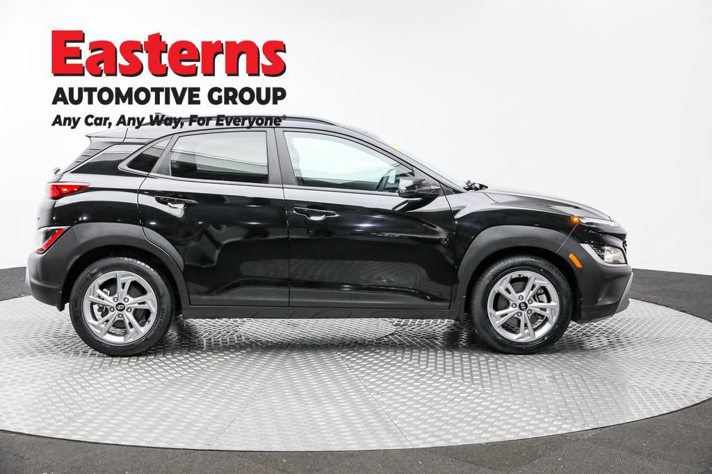 Used 2023 Hyundai Kona SEL image 4