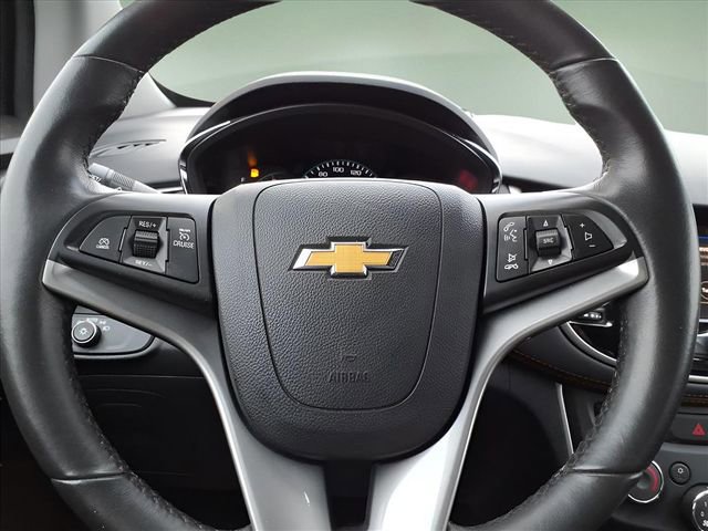 Used 2022 Chevrolet Trax LT w/ LT Convenience Package image 31