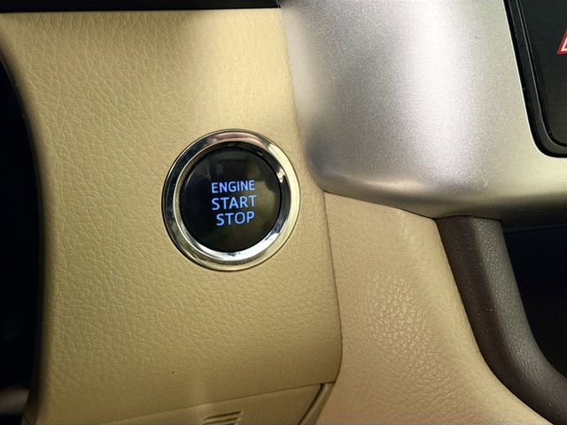 Used 2019 Toyota Highlander Limited image 9