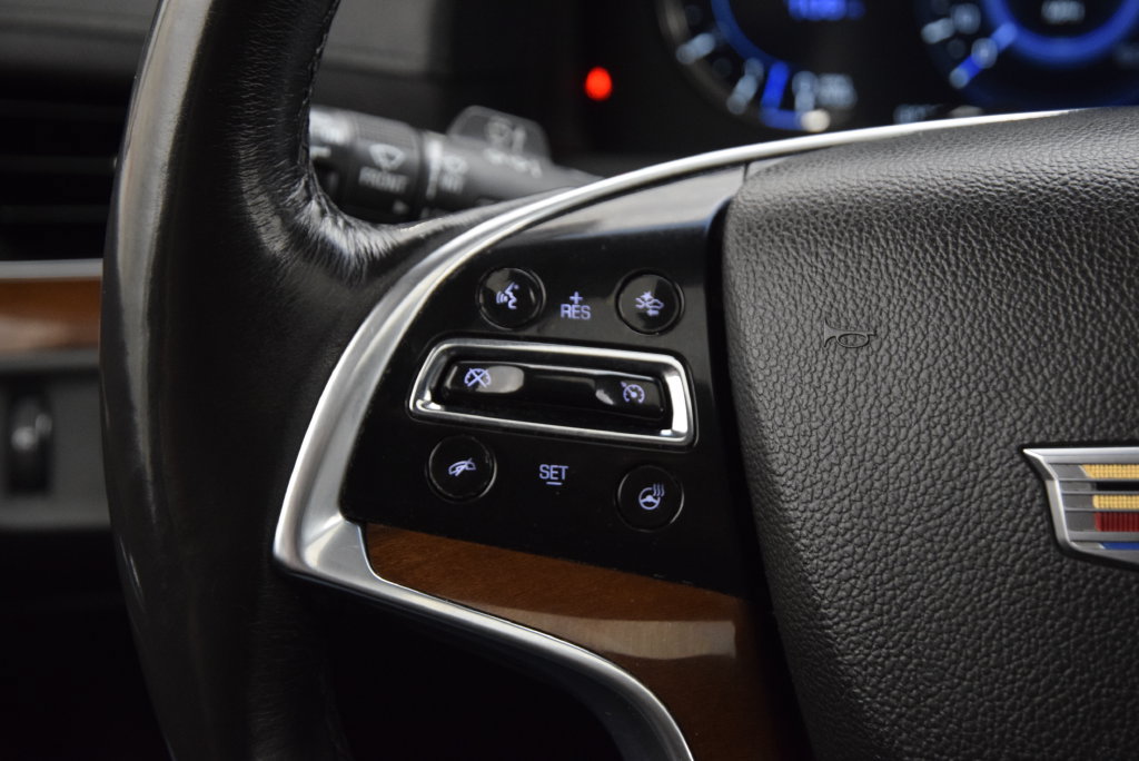 Used 2018 Cadillac Escalade ESV Luxury RWD image 24