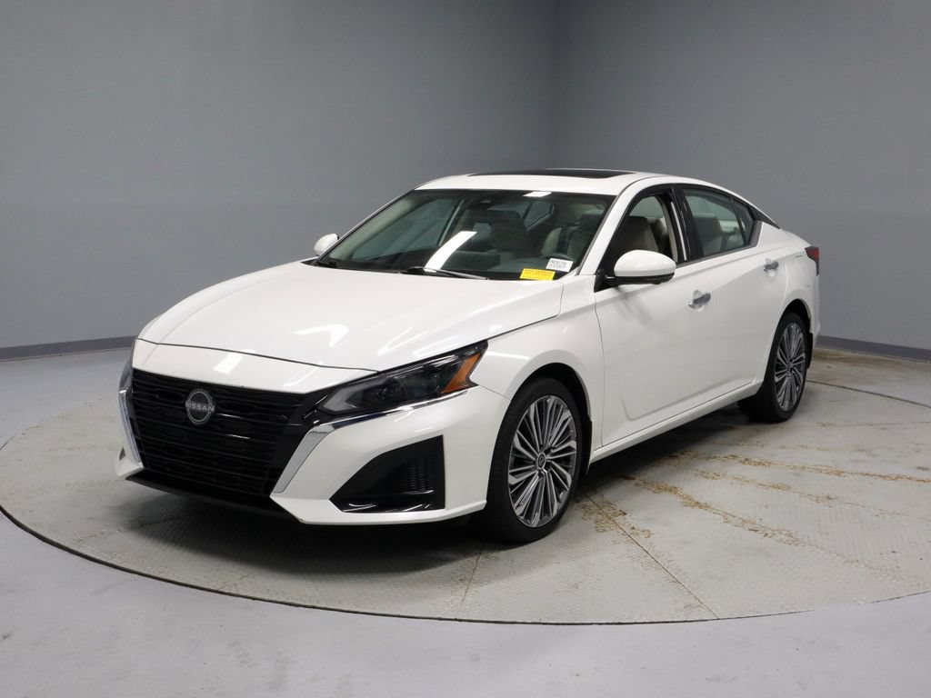 Certified 2024 Nissan Altima 2.5 SL AWD/4WD image 6