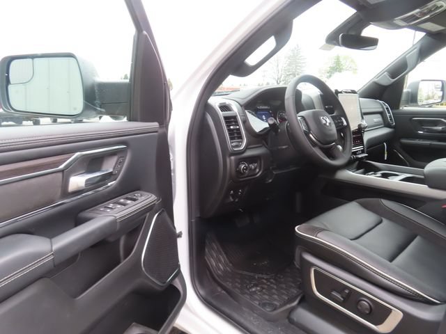 New 2026 RAM 1500 Laramie w/ Night Edition AWD/4WD image 18