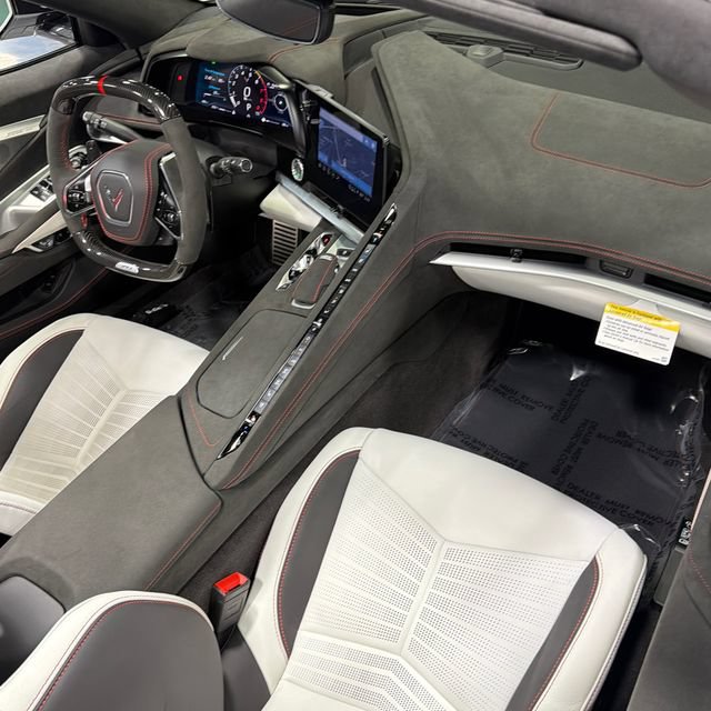 Used 2023 Chevrolet Corvette Z06 w/ Z07 Performance Package RWD image 16
