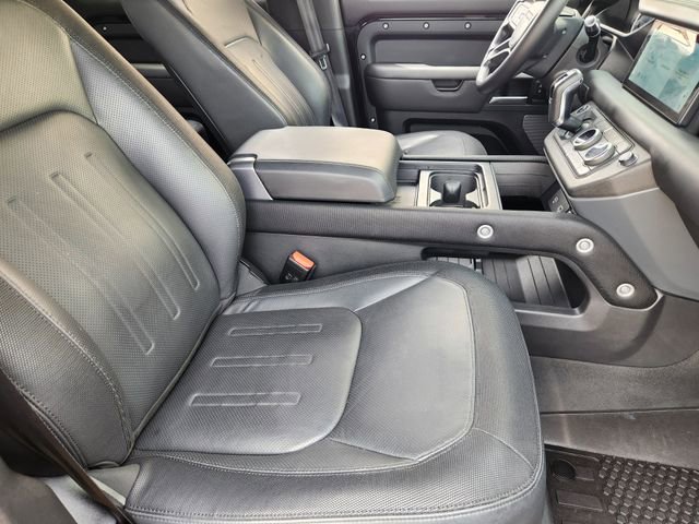 Used 2022 Land Rover Defender 110 X-Dynamic HSE AWD/4WD image 14