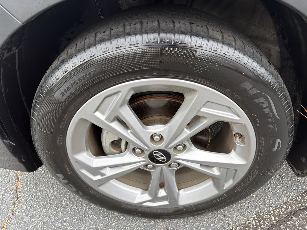 Used 2023 Hyundai Kona SEL FWD image 11