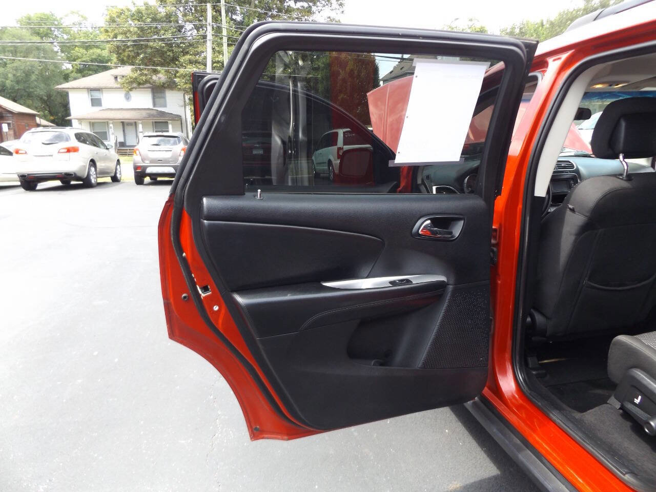 Used 2014 Dodge Journey SXT w/ Flexible Seating Group image 20