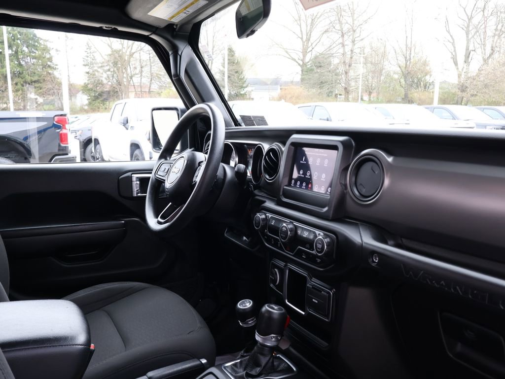 Used 2023 Jeep Wrangler Sport image 28