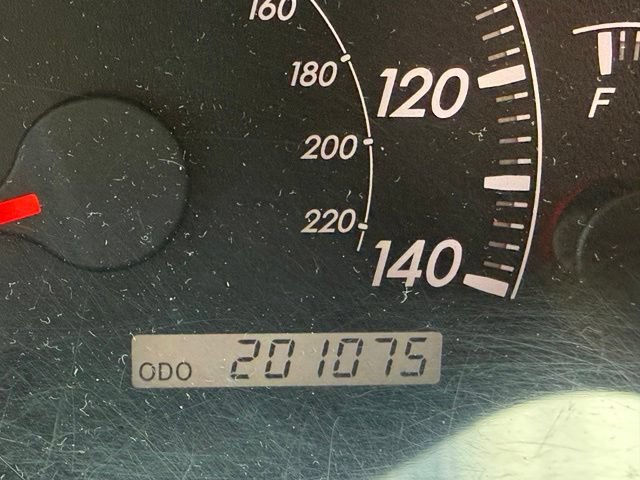 Used 2005 Toyota Camry LE FWD image 12