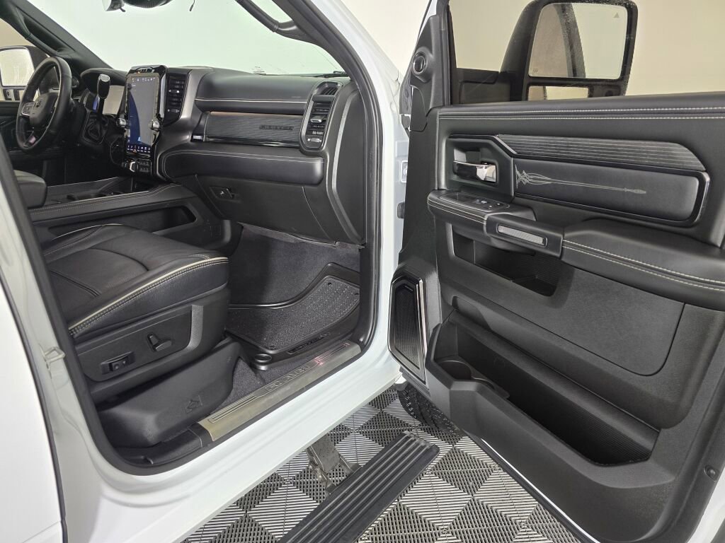 Used 2024 RAM 2500 Limited image 42