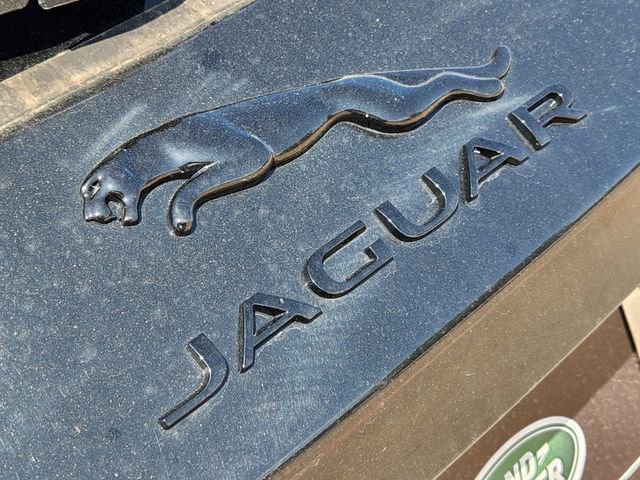 Used 2026 Jaguar F-PACE R-Dynamic S image 9